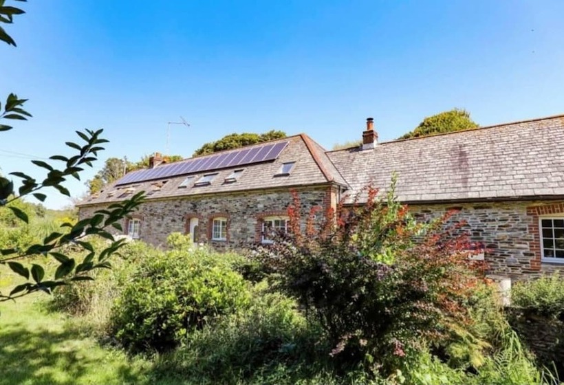 Residência 2 Bed Annex Sleeps 6, 7 Min Drive From The Beach!