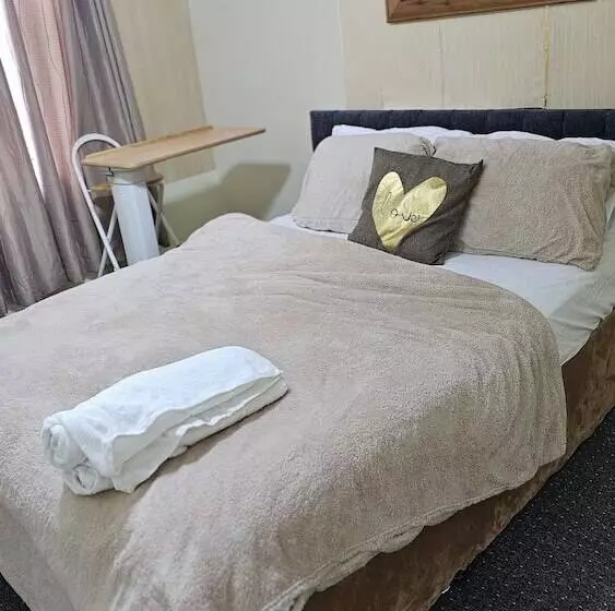 Residenssi Beautiful 1 Bed House In Leeds