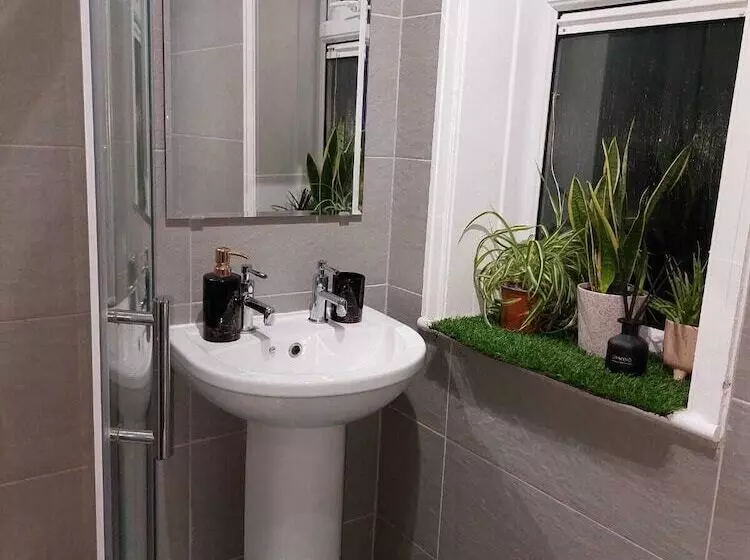 レジデンス Remarkable 3 Bed House In Leeds