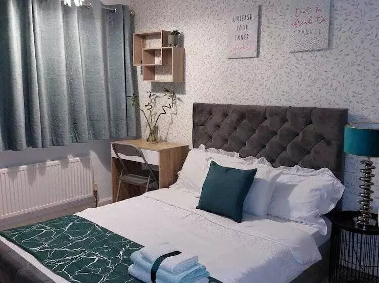 レジデンス Remarkable 3 Bed House In Leeds