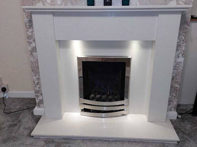 Резиденция Remarkable 3 Bed House In Leeds