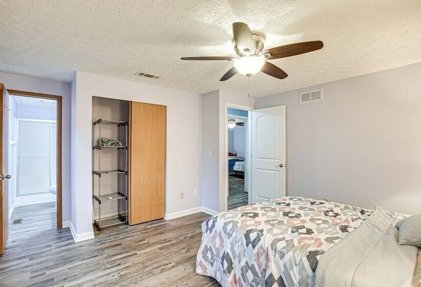 Spacious Delaware Home W/ Game Room!