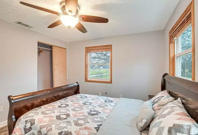 Spacious Delaware Home W/ Game Room!