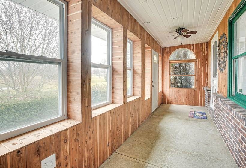 Spacious Delaware Home W/ Game Room!