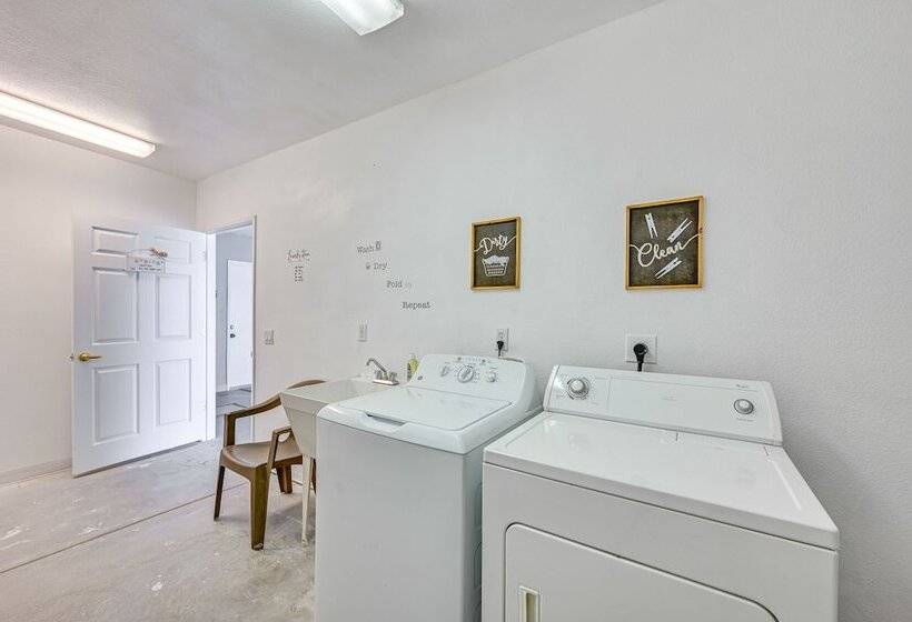 Spring Valley  Sky House  W/ Patios & Epic Views!