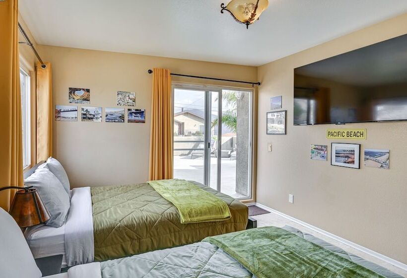 Spring Valley  Sky House  W/ Patios & Epic Views!