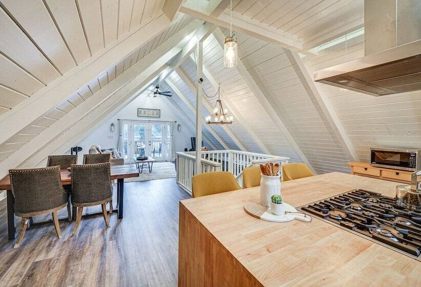 Stylish Bellingham Home W/ Lake + Mountain Views!