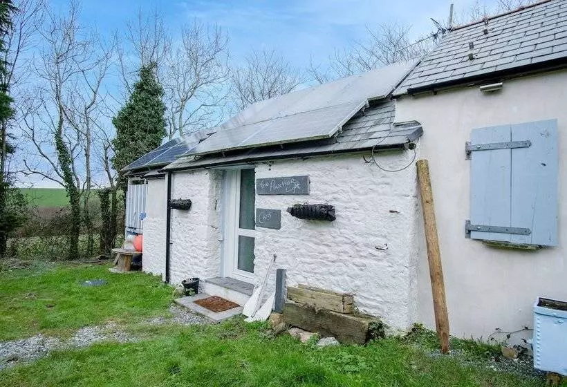 The Anchor Light   1 Bed   Freshwest Beach Retreat