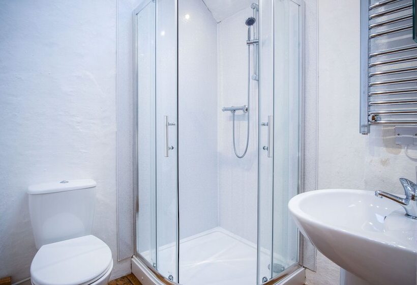 The Anchor Light 1 Bed Freshwest Beach Retreat