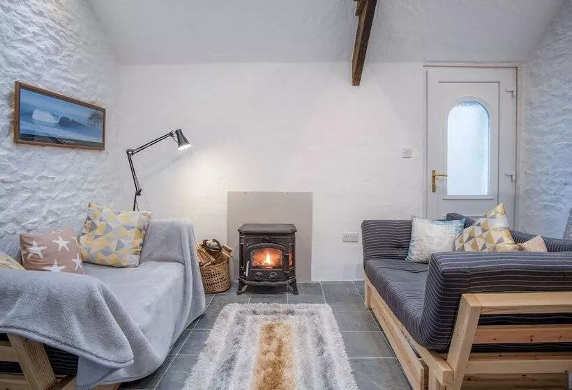 The Anchor Light   1 Bed   Freshwest Beach Retreat