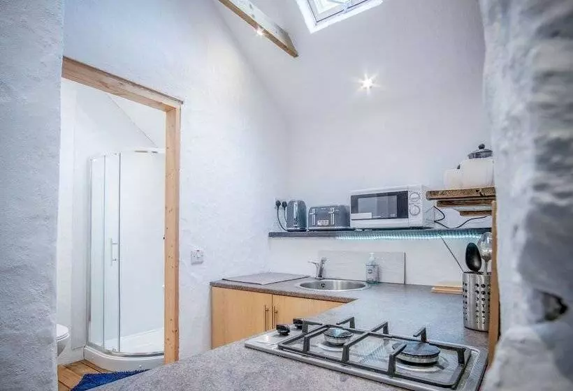 The Anchor Light   1 Bed   Freshwest Beach Retreat