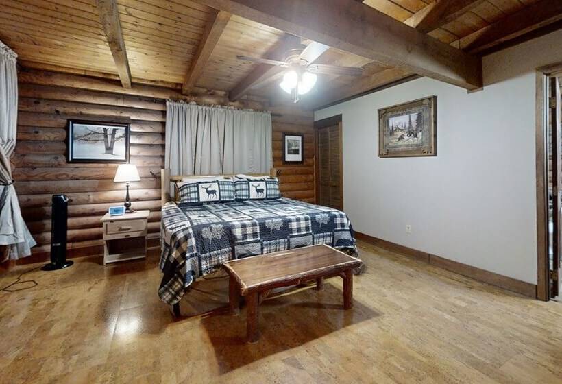 Three Bears Of Gatlinburg