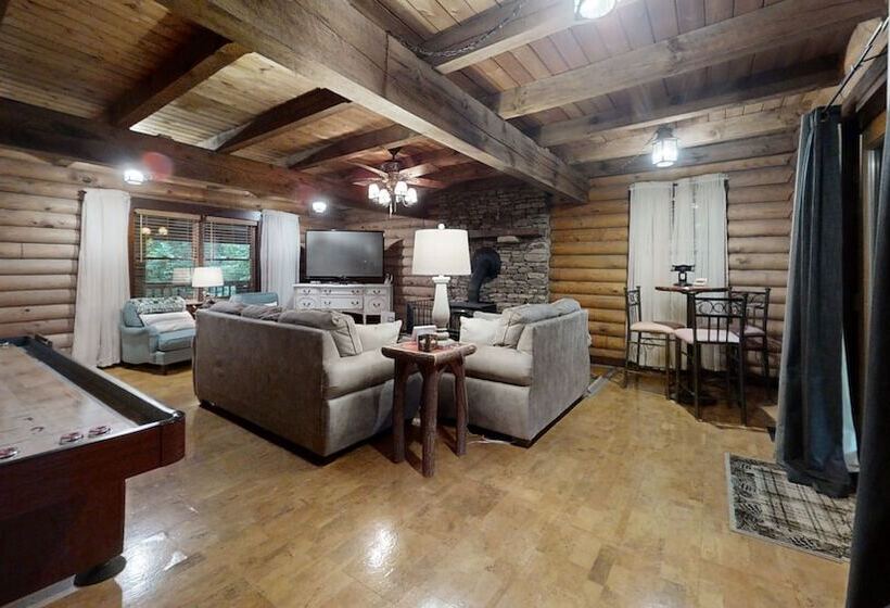 Three Bears Of Gatlinburg