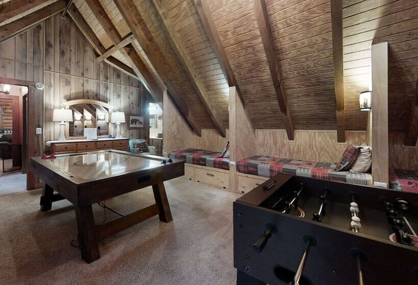 Three Bears Of Gatlinburg