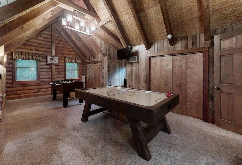 Three Bears Of Gatlinburg