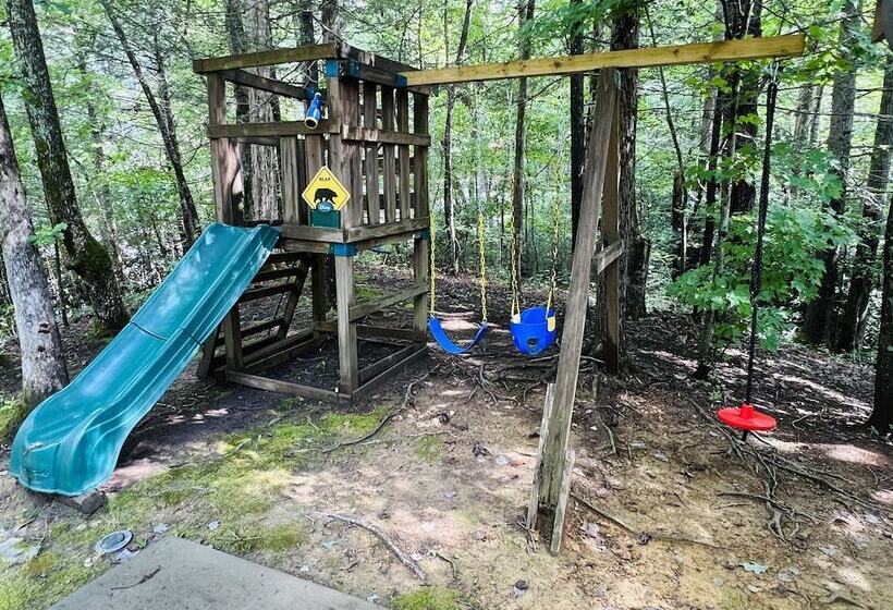 Three Bears Of Gatlinburg