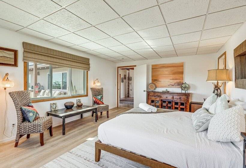 Twentynine Palms Desert Oasis W/ Pool & Hot Tub!