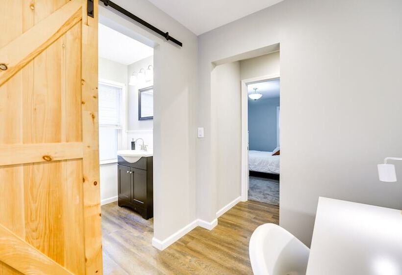 Wfh Friendly Home In Dearborn: Dogs Welcome!