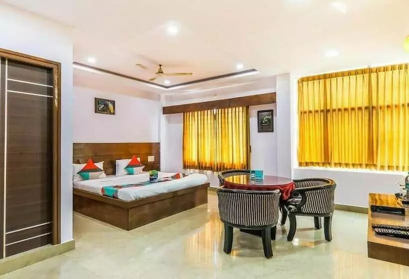 Yashaswi Comforts By Yuvrajgroupofhotels
