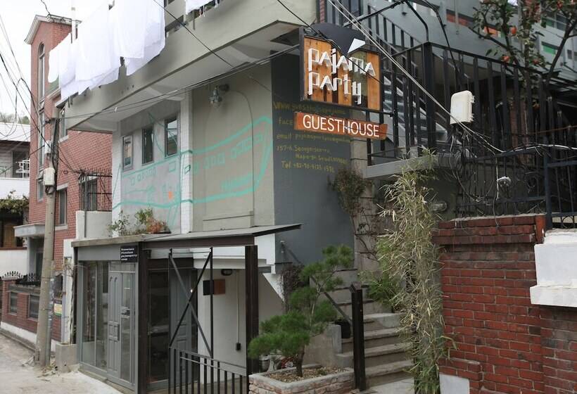 Hongdae Guesthouse Pajamaparty   Hostel