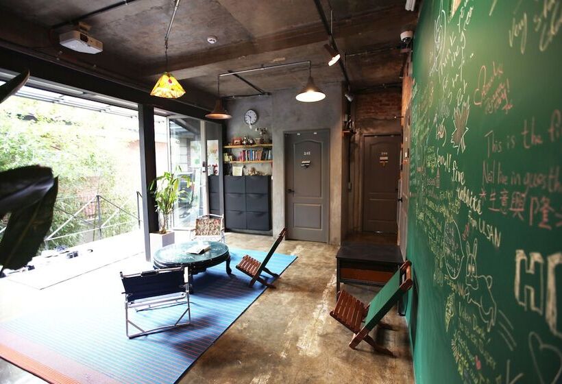 Hongdae Guesthouse Pajamaparty   Hostel