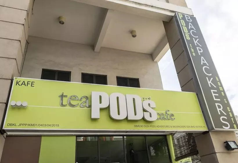 هاستل Pods The Backpackers Home & Cafe