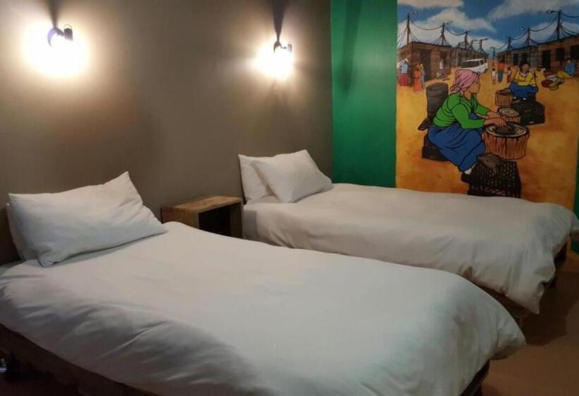 הוסטל The Backpack Shack