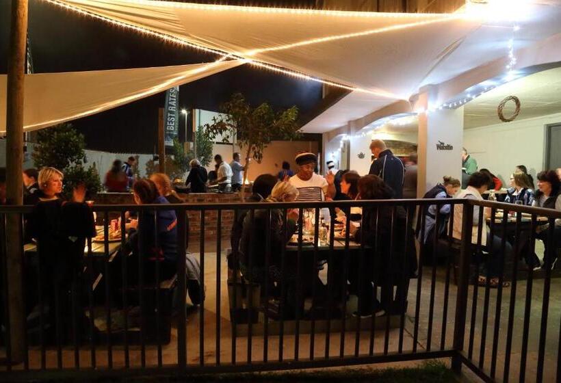 הוסטל The Backpack Shack