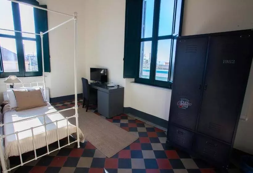 Aamiaismajoitus (B&B) Le Stanze Del Capostazione