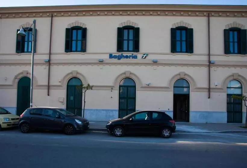 Aamiaismajoitus (B&B) Le Stanze Del Capostazione