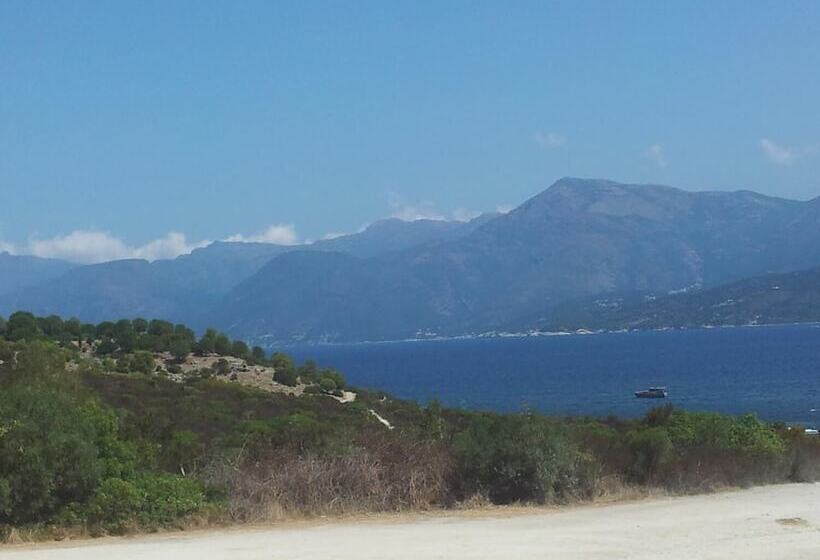 הוסטל Clematisso