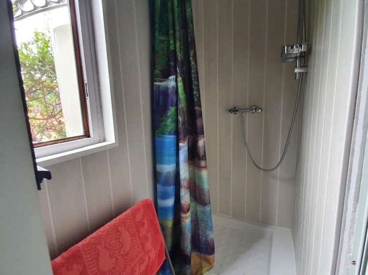 הוסטל Clematisso