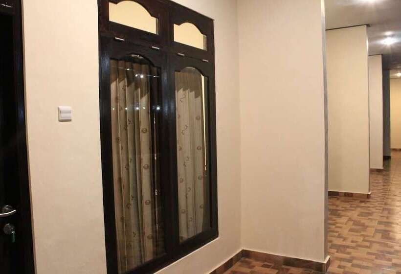 בית מלון כפרי Chillin Kuta Homestay