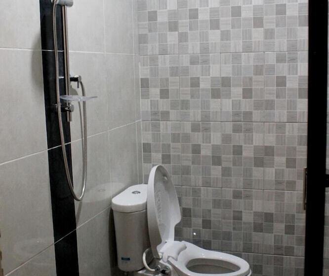 בית מלון כפרי Chillin Kuta Homestay