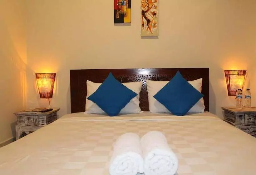 Hotelli Chillin Kuta Homestay