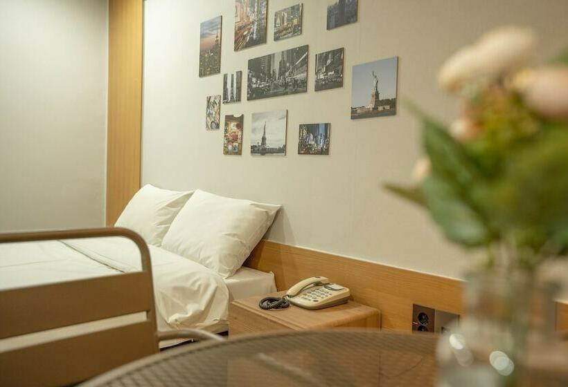 ホテル Jeju Stay