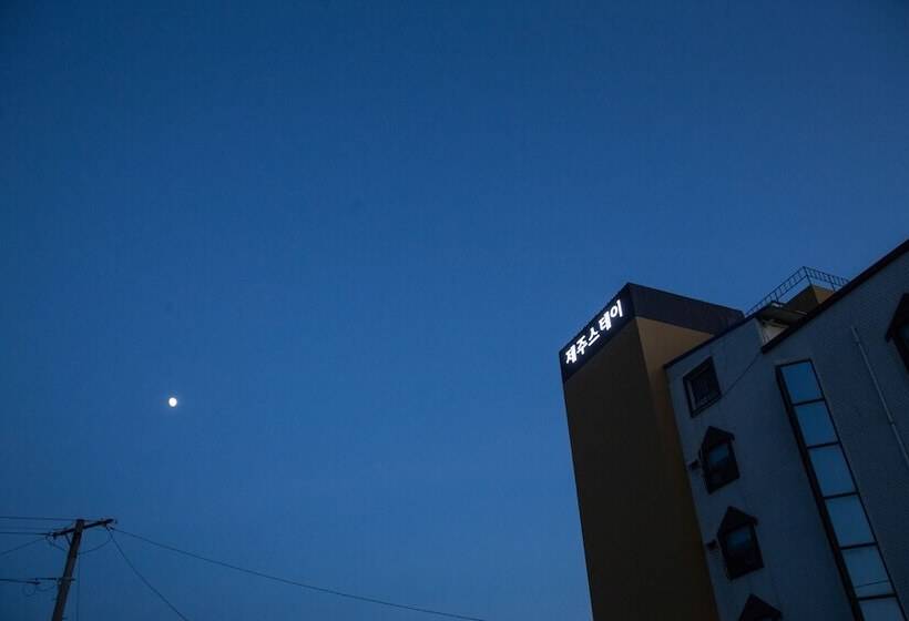 ホテル Jeju Stay