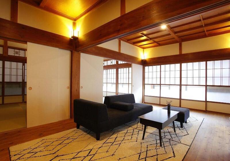 ホテル Kominkayado Loof Sakanoie