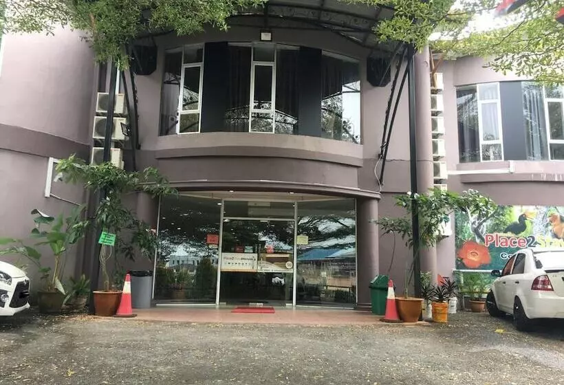 هتل Place2stay   Kenyalang