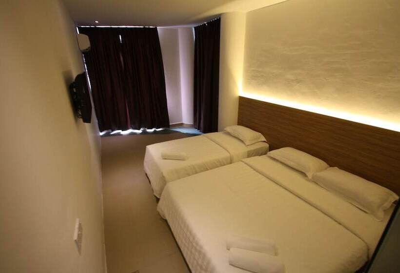 هتل Place2stay   Kenyalang