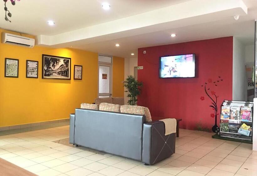 هتل Place2stay   Kenyalang