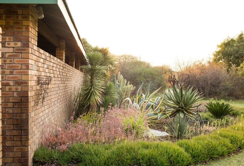 Woodlands Stop Over And Lodge