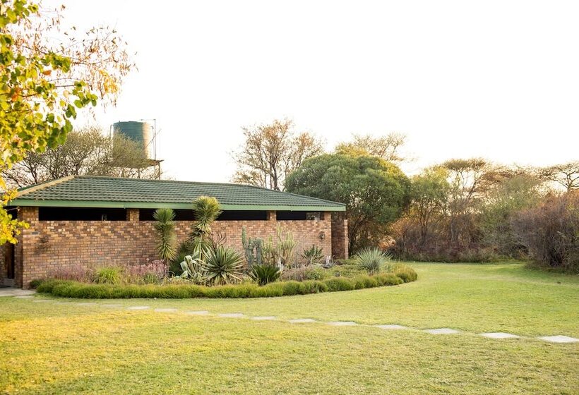 Woodlands Stop Over And Lodge