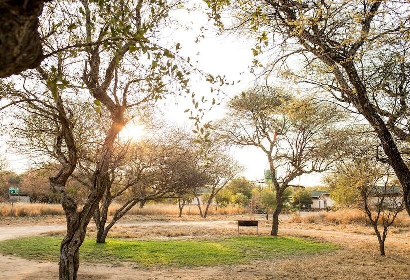 Woodlands Stop Over And Lodge