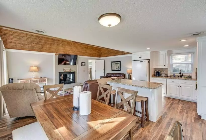 Anderson Home W/ Dock & Patio Near Clemson U!
