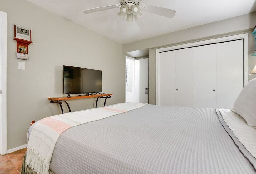 Walk To At&t Stadium: Arlington Home W/ Patio!