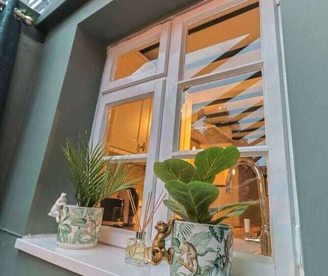 Beautiful 3 Bed Cottage In Burnham On Crouch