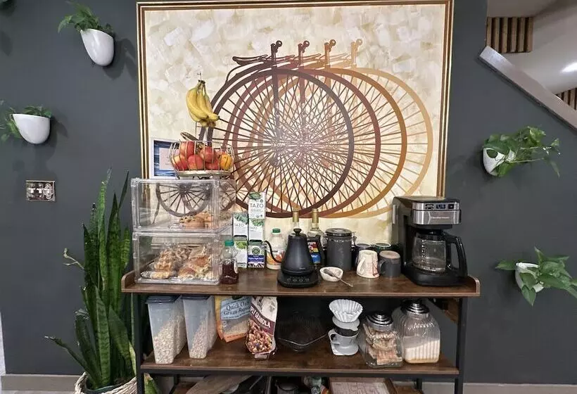 Aamiaismajoitus (B&B) Central Tacoma Homestay  Private Room