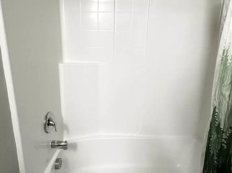 Aamiaismajoitus (B&B) Central Tacoma Homestay  Private Room