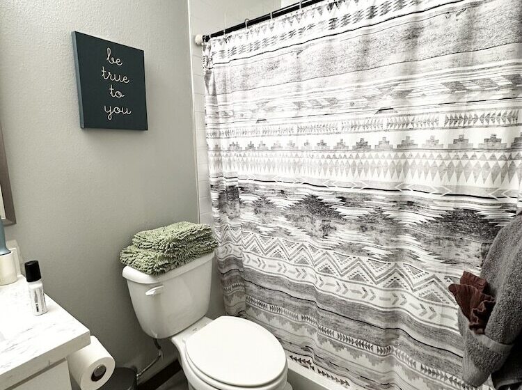 Bed and Breakfast Central Tacoma Homestay Private Room